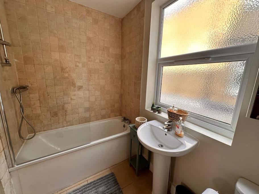 1 Bedroom In Se13 * Londres