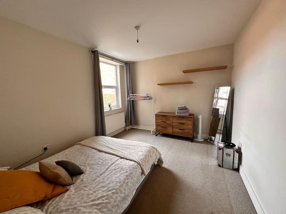 1 Bedroom In Se13 Londres